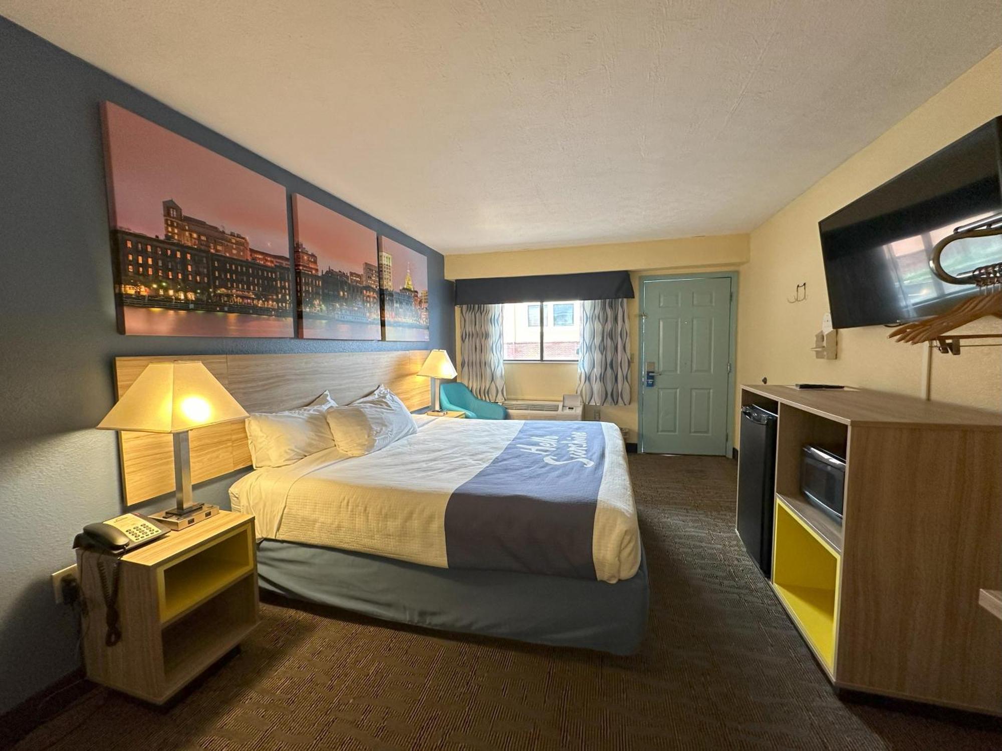 Days By Wyndham Renfro Valley Hotel Mount Vernon