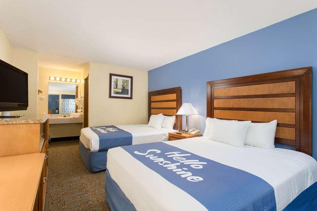 Days By Wyndham Renfro Valley Hotel 2*