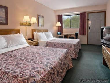 Hotel Days By Wyndham Renfro Valley