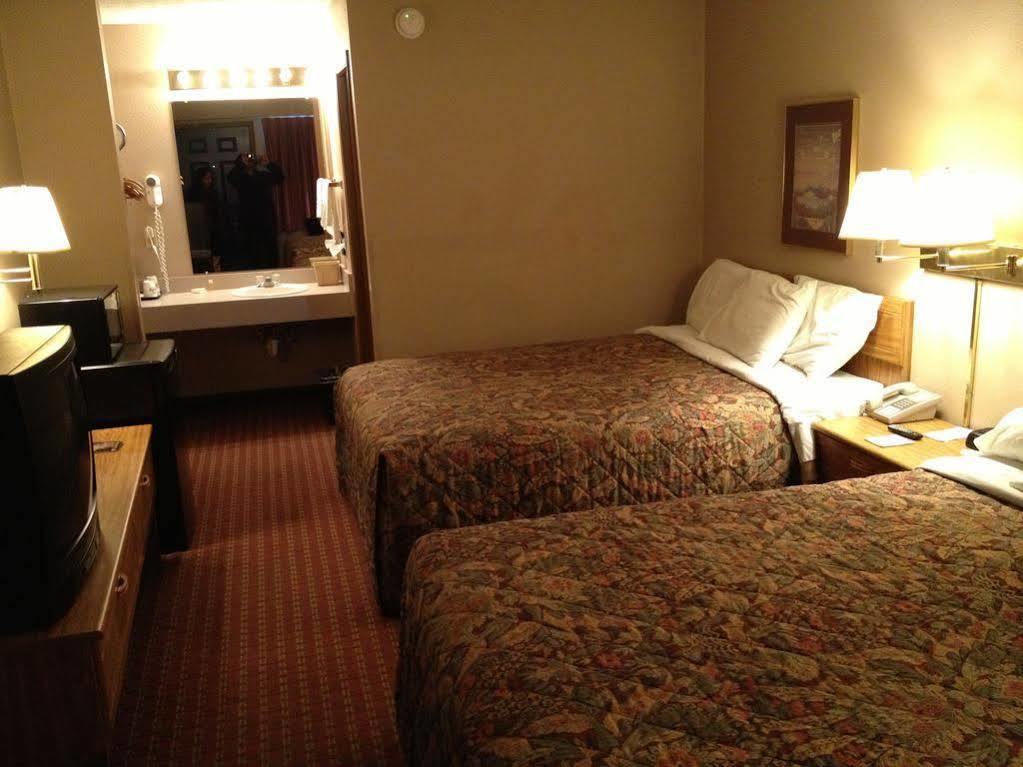 Days By Wyndham Renfro Valley Hotel Mount Vernon